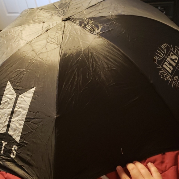 BTS umbrella - Picture 3 of 4
